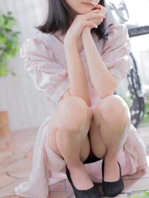 ひな 奥様メモリアル(デリヘル)