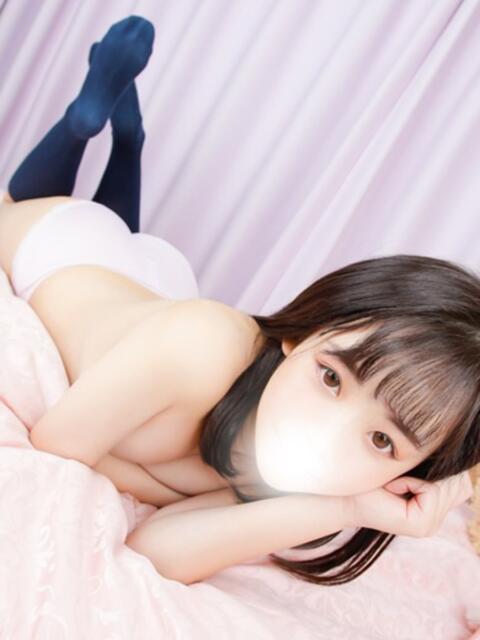 ゆりん すぐ舐めたくて学園立川校〜舐めたくてグループ〜（デリヘル）