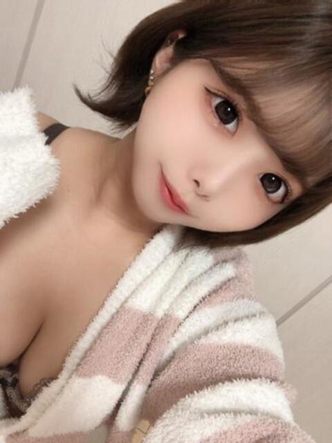 まゆ すぐ舐めたくて学園立川校〜舐めたくてグループ〜（デリヘル）