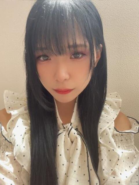 みぃたん すぐ舐めたくて学園立川校〜舐めたくてグループ〜（デリヘル）