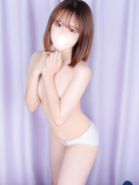 なつ すぐ舐めたくて学園立川校〜舐めたくてグループ〜（デリヘル）