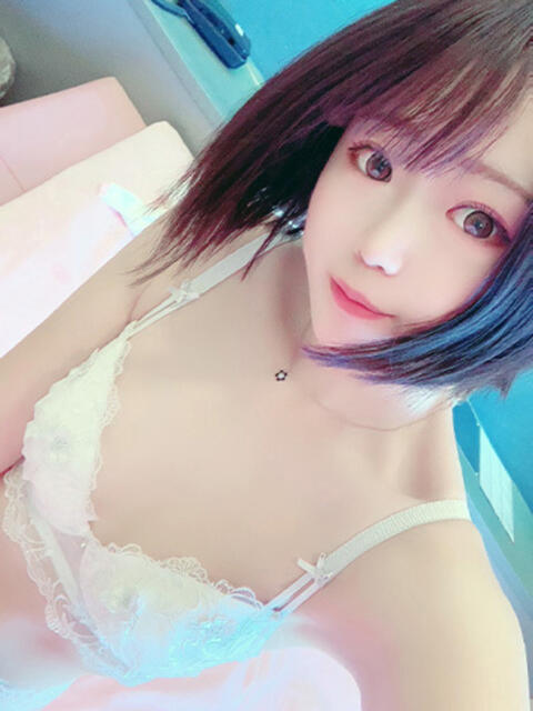 むぎ すぐ舐めたくて学園立川校〜舐めたくてグループ〜（デリヘル）