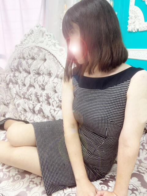 美緒 モアグループ南越谷人妻花壇（人妻デリヘル）