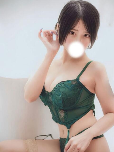 るちあ☆色気まとった美巨乳娘☆ PREMIUM～プレミアム～（デリヘル）