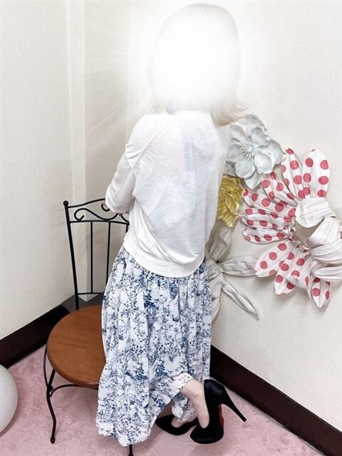 山村 人妻ザ・ベスト店～日本人専門～（人妻系デリヘル）