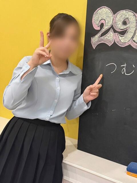 つむぎ 2980円（店舗型手コキ専門店）