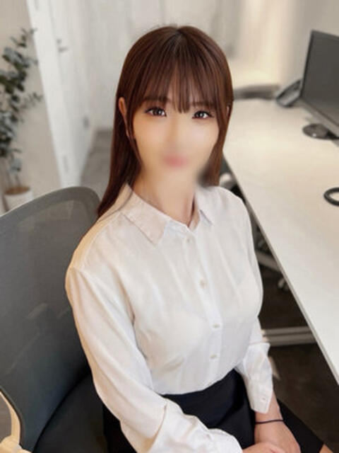 石原はるな e女商事 池袋店（ホテヘル＆デリヘル）