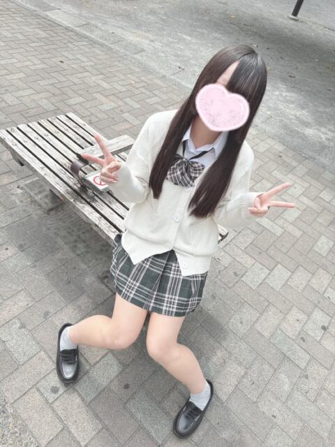 ゆの『卒業したて18歳完全少女なロリっ子ガール』 錦糸町派遣型JKリフレガチあい（派遣リフレ）