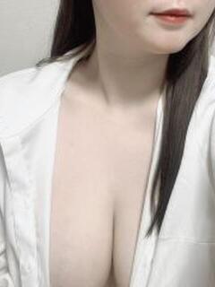 ゆうり WHITE（金沢）（片町/おっパブ・セクキャバ）