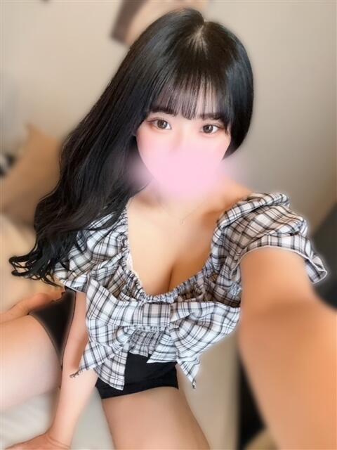 ひな 沖縄素人図鑑（デリヘル）