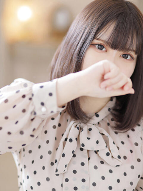 りか★ガチ美人地元学生★潮吹き かりゆしOLの秘密【20代沖縄美女多数在籍-デリヘル×ヌードエステ】（性感エステ＆デリヘル）