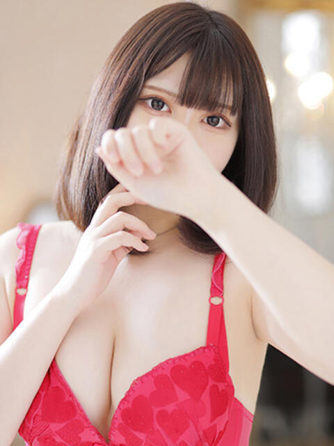 りか★ガチ美人地元学生★潮吹き かりゆしOLの秘密【20代沖縄美女多数在籍-デリヘル×ヌードエステ】（性感エステ＆デリヘル）