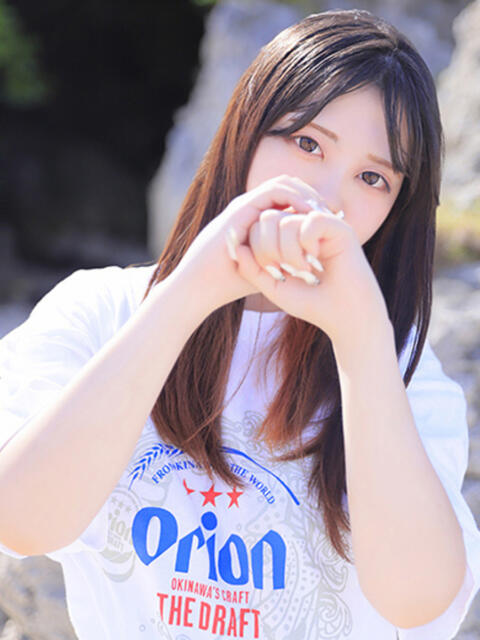 りか★ガチ美人地元学生★潮吹き かりゆしOLの秘密【20代沖縄美女多数在籍-デリヘル×ヌードエステ】（性感エステ＆デリヘル）
