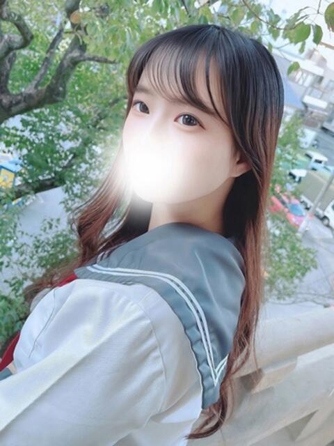 ☆みに☆ 学校帰りの妹に手コキしてもらった件 谷九(オナクラ)