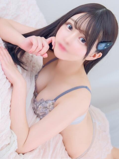 しおん E+アイドルスクール新宿・歌舞伎町店（デリヘル）