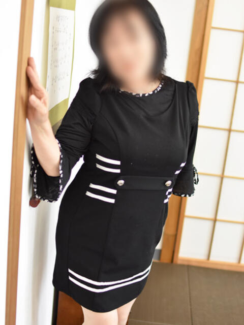 あきな(昭和32年生まれ) 熟年カップル名古屋~生電話からの営み~(人妻・熟女デリヘル)