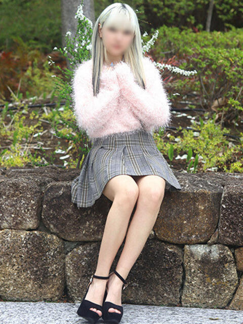 西川もな 渋谷ミルク（派遣型オナクラ(手コキ)）