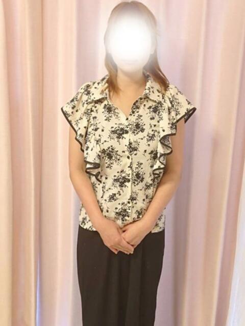 南 川越勃たせる妻たち（人妻系デリヘル）