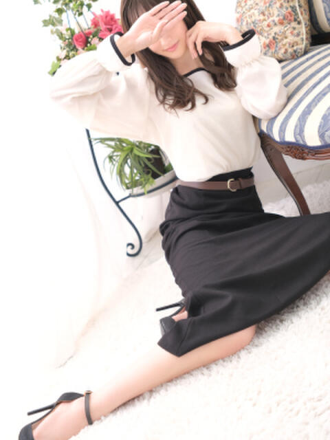 かやの 横浜人妻セレブリティ(ユメオト)(人妻系デリヘル)