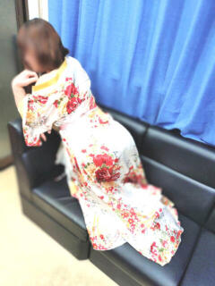 里美（さとみ） 大阪ツーショット・キャバクラ　和（梅田/おっパブ・セクキャバ）