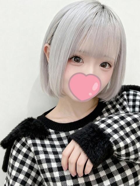 ななみ 完全自由交際！出会い廚カノジョと好き放題！（デリヘル）