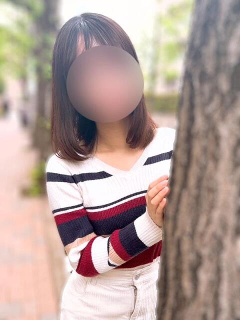 もも かりんと大久保・新大久保（オナクラ）