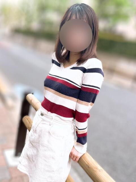 もも かりんと大久保・新大久保（オナクラ）