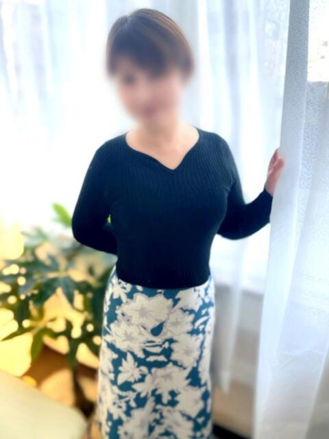 りの 完熟ばなな新宿（熟女系待ち合せデリヘル）