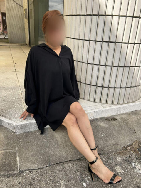 細川(ほそかわ) 秘密の逢瀬…○○妻(西条・東予・今治)（人妻デリヘル）