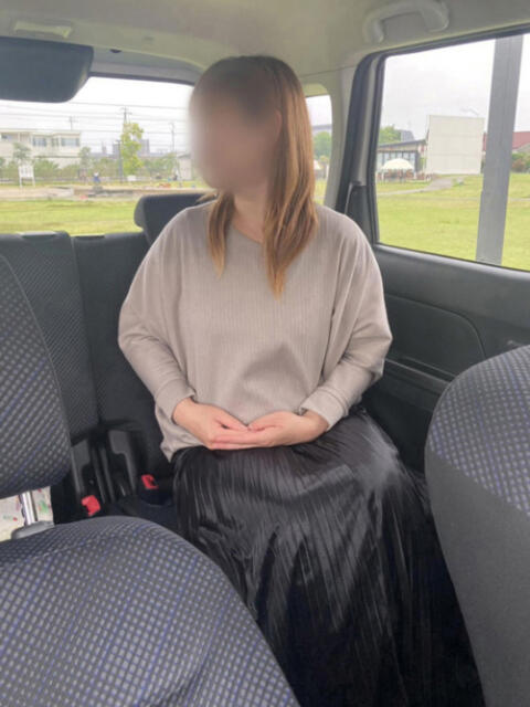 越智(おち)完全業界未経験地元妻！新鮮な奥様 秘密の逢瀬…○○妻(西条・東予・今治)（人妻デリヘル）