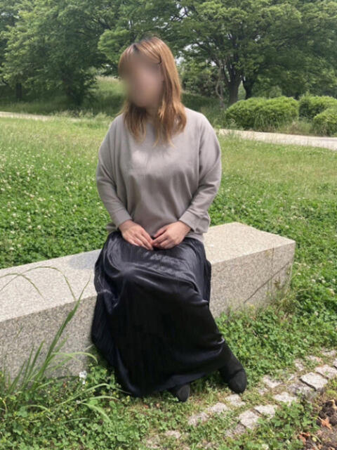 越智(おち)完全業界未経験地元妻！新鮮な奥様 秘密の逢瀬…○○妻(西条・東予・今治)（人妻デリヘル）