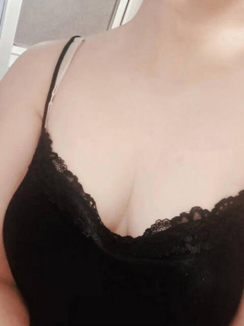 広瀬(ひろせ) 秘密の逢瀬…○○妻(西条・東予・今治)（人妻デリヘル）