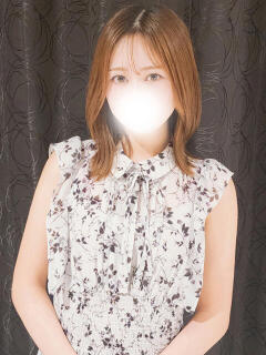芹沢りさ