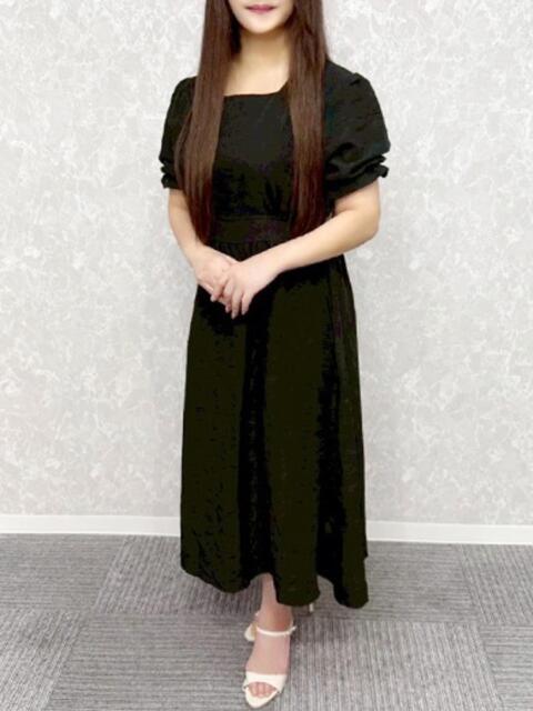 泉(いずみ) PLUS十三店（熟女デリヘル）