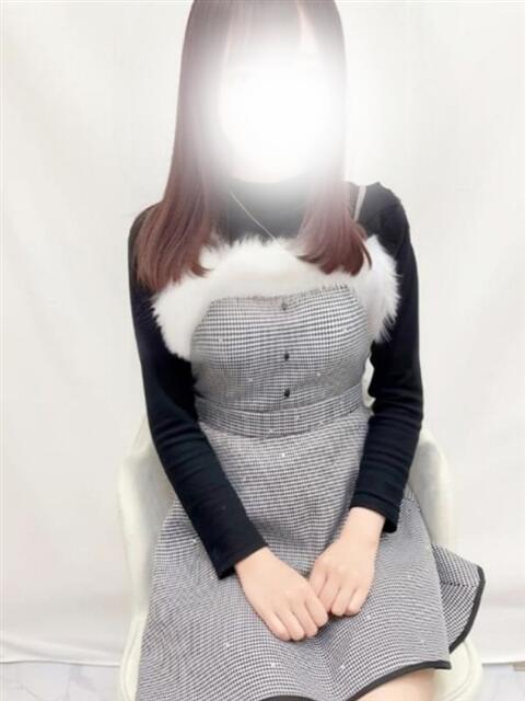 ひなほ【18才卒業したて】 中・西讃 ヴィーナス（デリヘル）