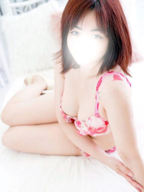 ももこ ぷよラブ(巨乳・ぽっちゃり専門デリヘル)