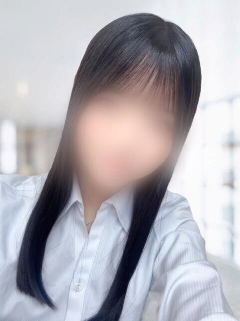 しおり ミルキーラテ（店舗型オナクラ）