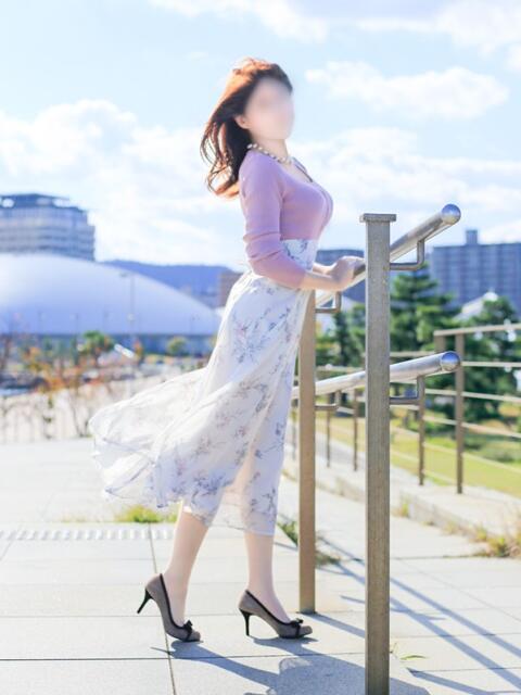 浅田 唯 こあくまな熟女たち 高松店(KOAKUMAグループ)(人妻・熟女デリヘル)