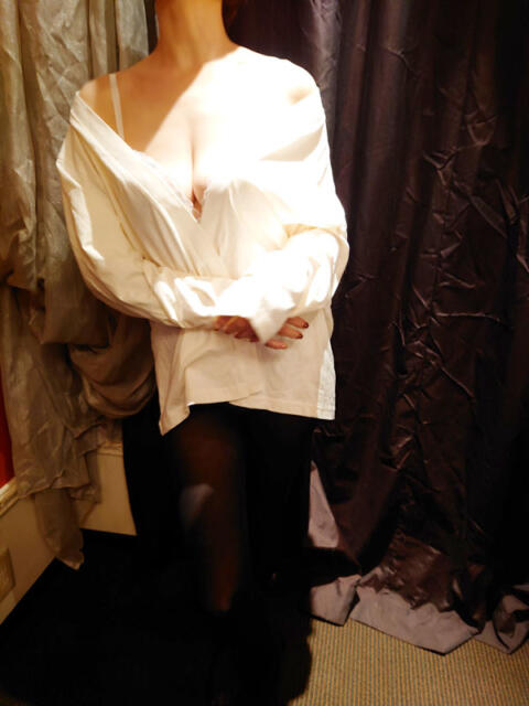 足立　ゆう 昼下がりの情事（人妻デリヘル）