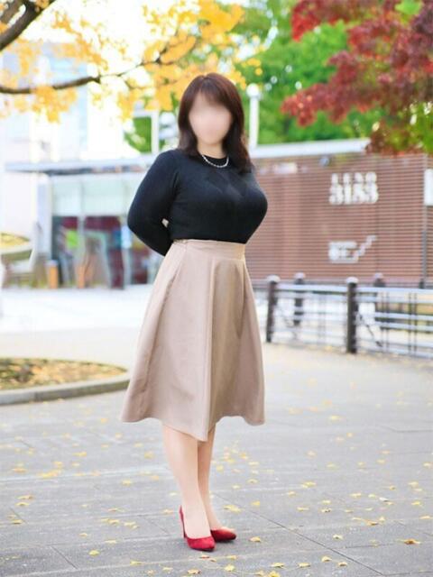 桃田彩花 こあくまな熟女たち 上野・御徒町店 (KOAKUMAグループ)（人妻・熟女デリヘル）