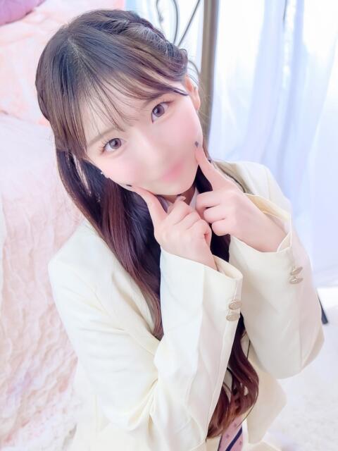 まい E+アイドルスクール新宿・歌舞伎町店（デリヘル）