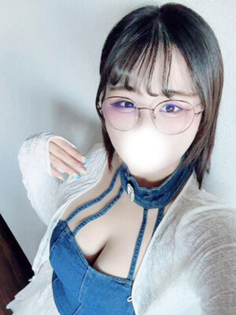 岩瀬ゆゆ 全裸の極みorドッキング痴漢電車(日暮里/ホテヘル)