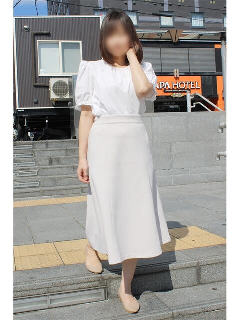 めい 奥鉄オクテツ大阪(駅待ち合わせ型人妻デリヘル)