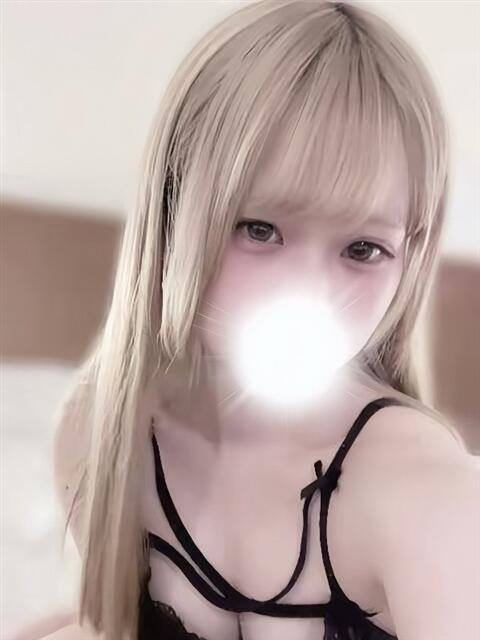 ☆ゆな☆ 100％本人が来る店！！デリヘル『ロイヤルフラッシュ』（デリヘル）