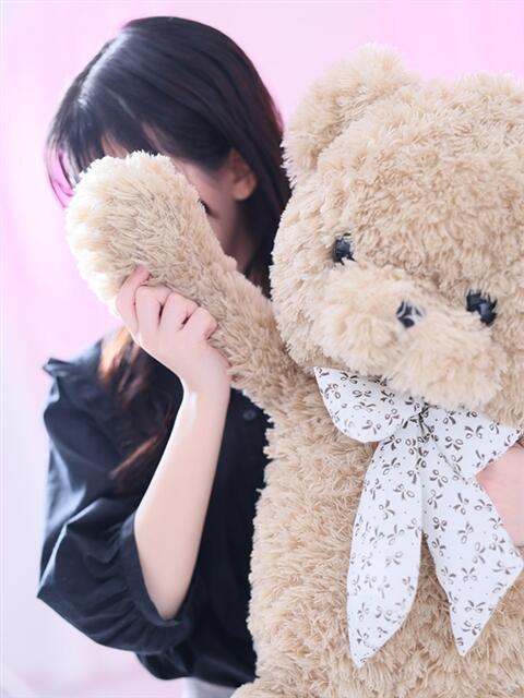 えま★完全未経験・現役学生♪ フルフル☆60分10000円☆(RUSH ラッシュ グループ)（デリヘル）