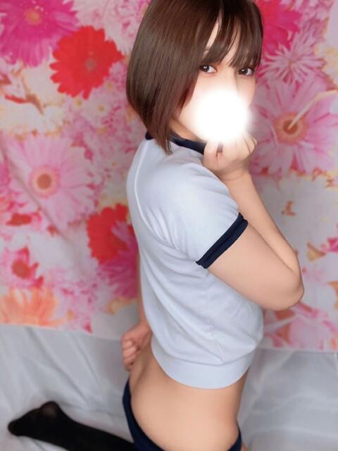 なるみ◆舐め尽くすパイパン女子 即イキ淫乱倶楽部（デリヘル）