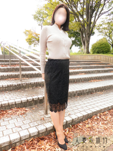すず 人妻小旅行(人妻系デリヘル)