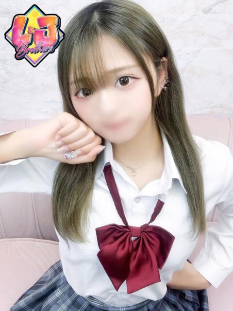 ゆり 奇跡の小柄ルックス! L&Jブラザーズ(デリヘル)