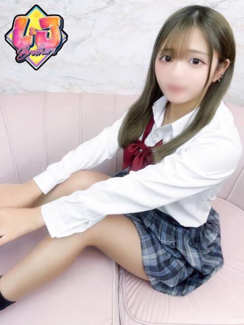 ゆり 奇跡の小柄ルックス! L&Jブラザーズ(デリヘル)