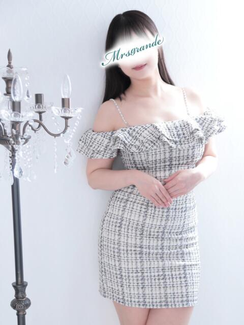七瀬（ななせ） ミセス グランデ（若妻・人妻デリヘル）
